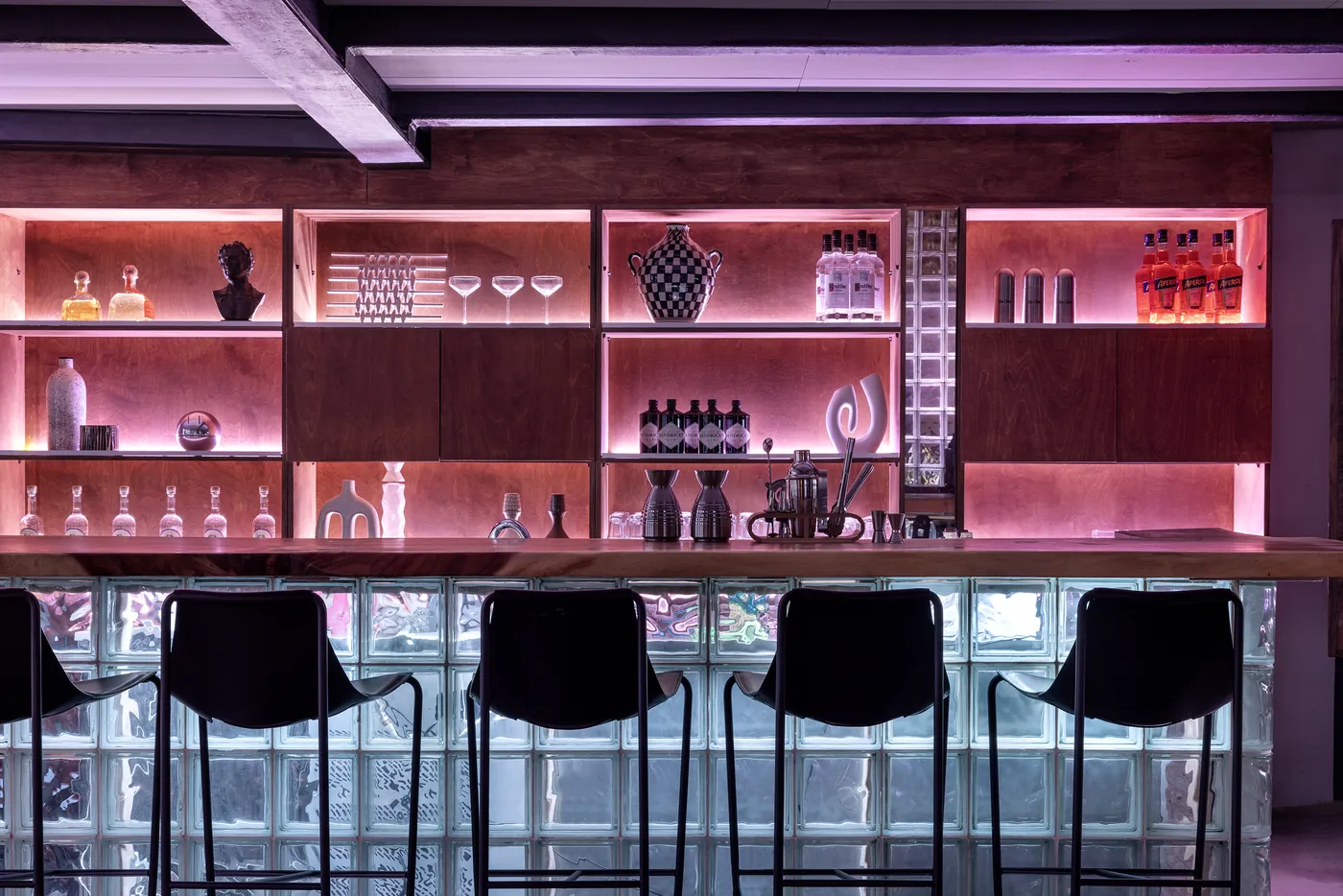 ECHO lounge and bar